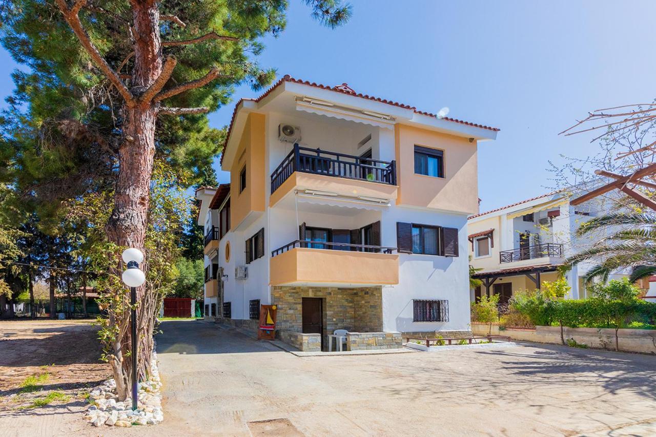 Galazia Akti Seaside Apartments Никити Экстерьер фото