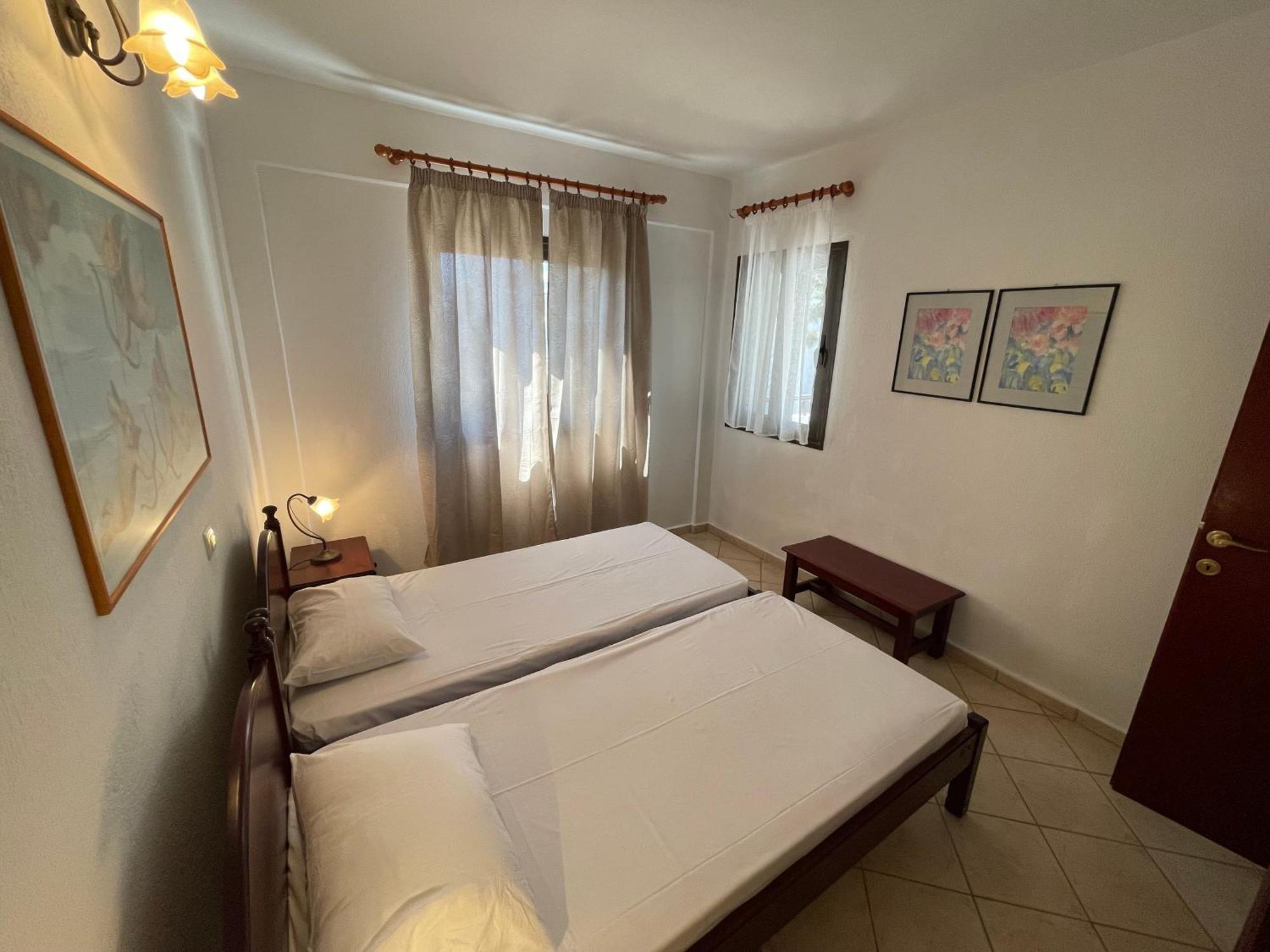 Galazia Akti Seaside Apartments Никити Номер фото