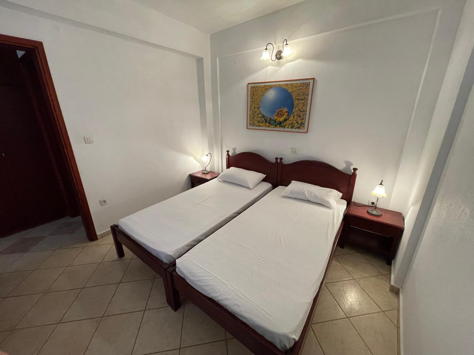 Galazia Akti Seaside Apartments Никити Номер фото